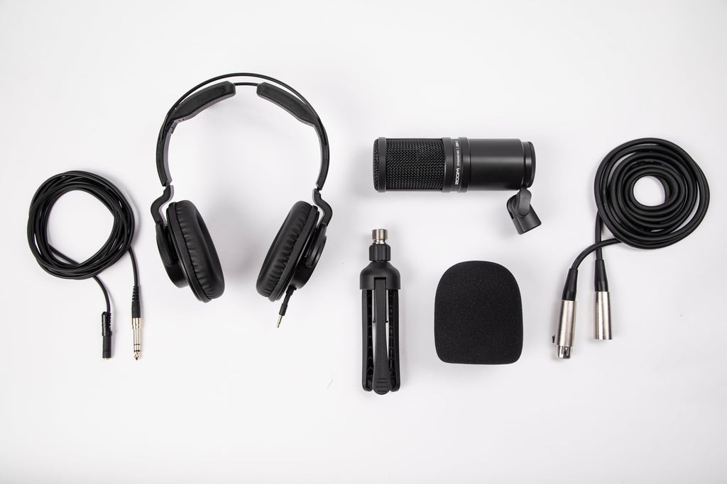 Dynamic Mic & Headphones Pack G2255